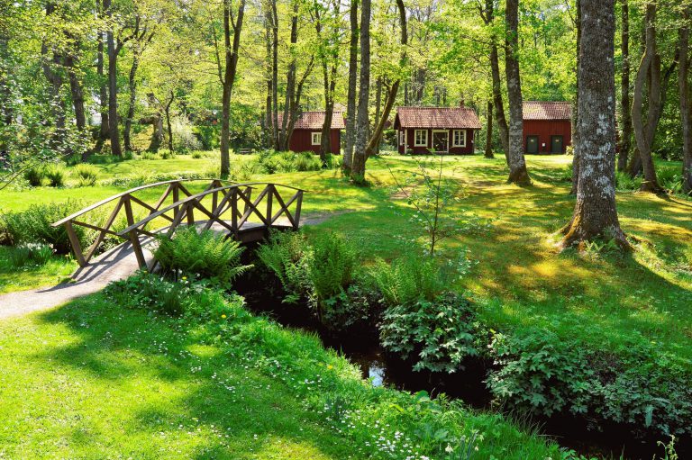 Verrijk je tuin met een tuinhuisje bewustwonen.nl